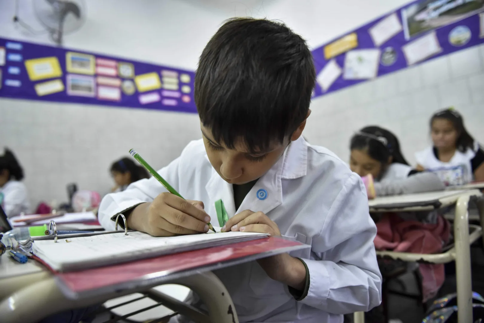 ¿Sabías que el acceso a materiales de estudio es un derecho que debe garantizar el estado nacional?