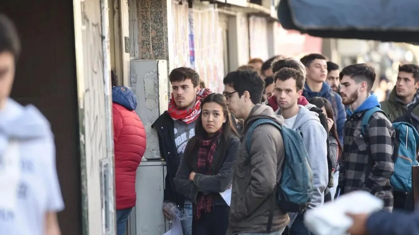 El desempleo una constante sobre la que la Ciudad no interviene